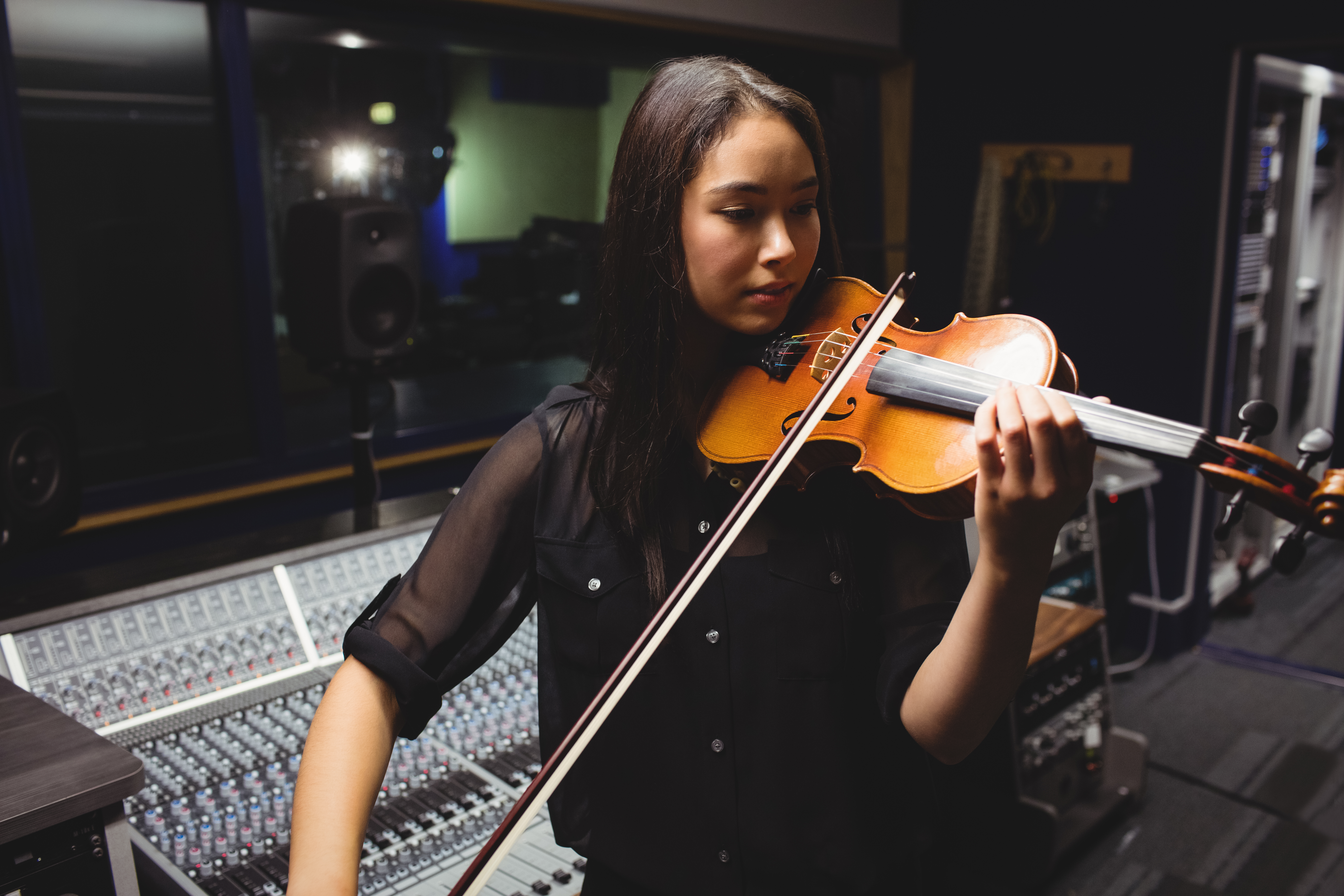 Shikha N. – Professional Cellist